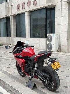 Honda CBR400R - ფოტო 3