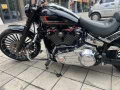 Harley-Davidson Breakout 1923 cc - ფოტო 6