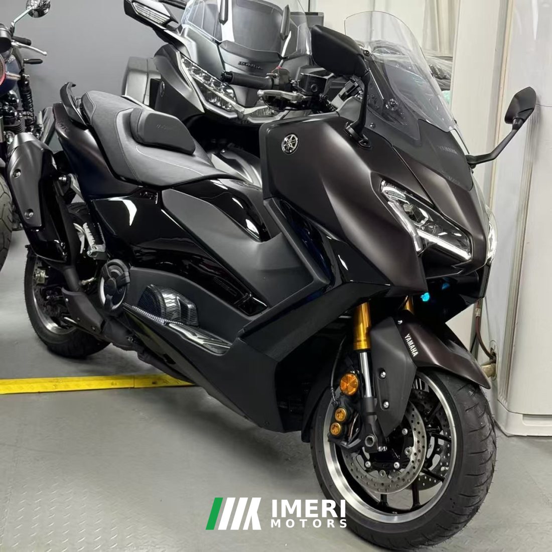 Yamaha TMAX 560 cc - мотоцикл из Китая
