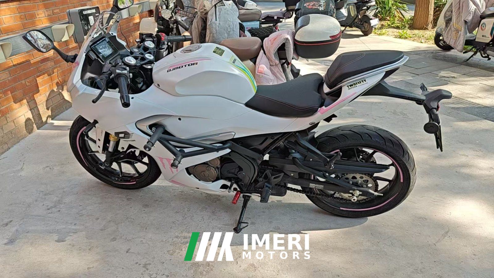 2022 QJMOTOR SRK 250