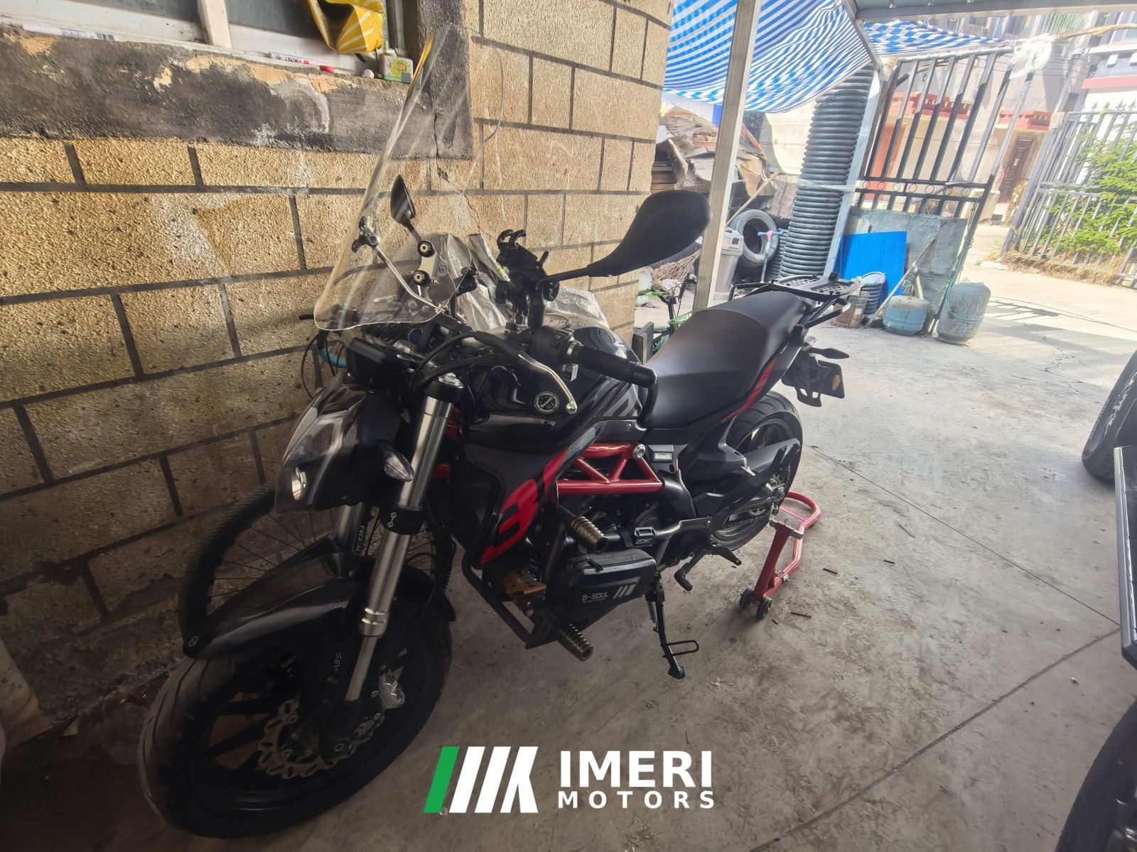 2021 Benelli TNT 300 / BN 302S