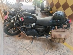 Triumph Street Twin 900 cc - ფოტო 3