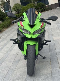 Kawasaki ZX-4R 400 cc - ფოტო 2