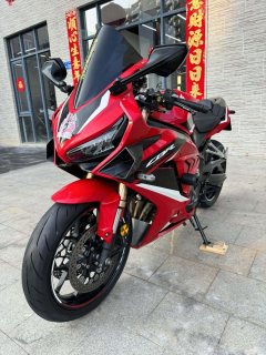 Honda CBR650R - ფოტო 1