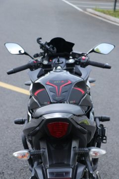 Haojue Suzuki GSX250R - photo 6