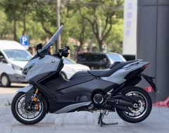 Yamaha TMAX 560 cc - ფოტო 3