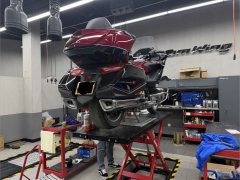 Honda Gold Wing GL1800 - ფოტო 12