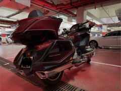 Honda Gold Wing GL1800 - ფოტო 9