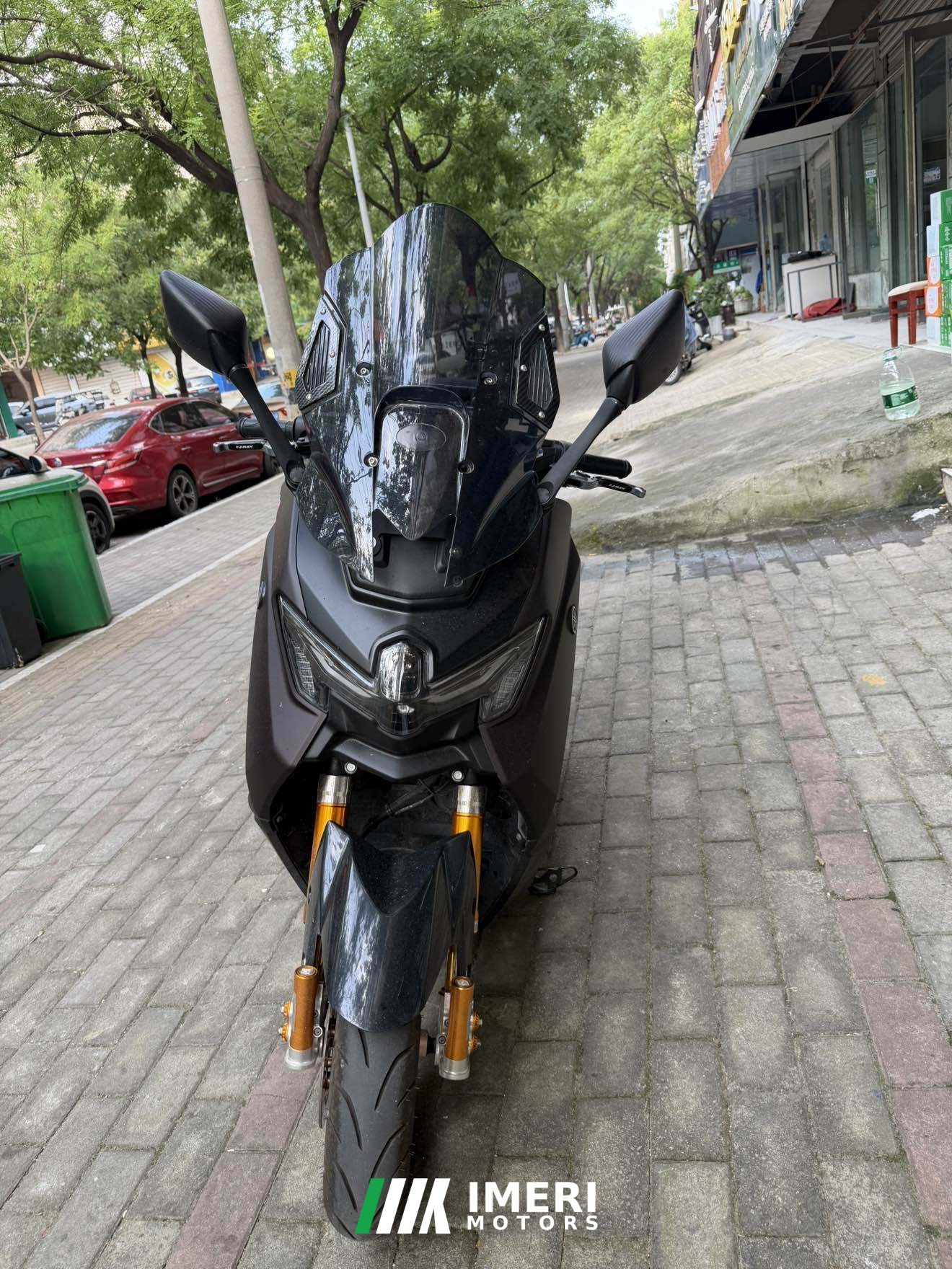 2025 Yamaha NMAX 155 cc