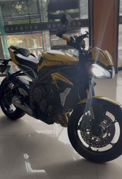 Triumph Street Triple 765 - ფოტო 3