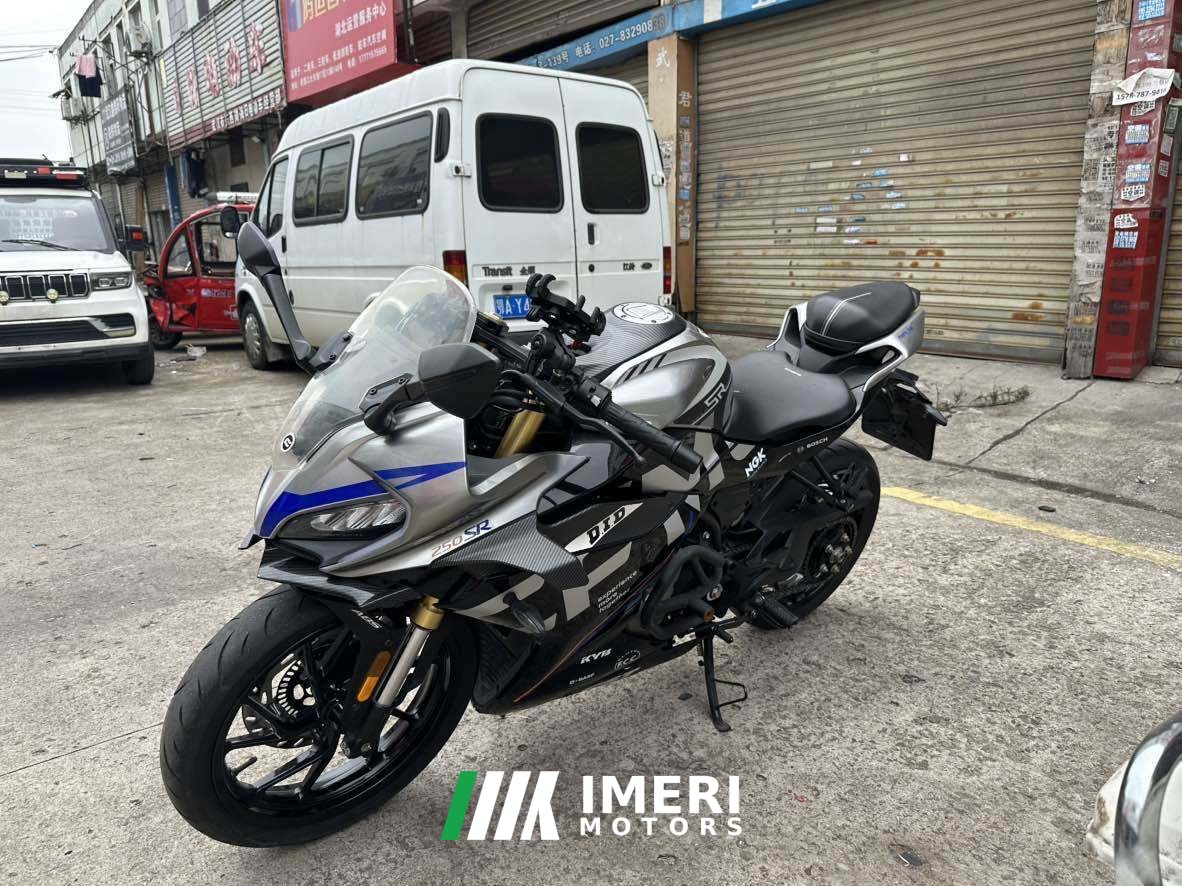 2022 CFMOTO 250SR
