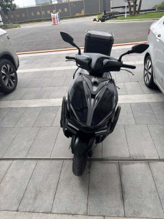 QJMOTOR Hong 125 - ფოტო 6