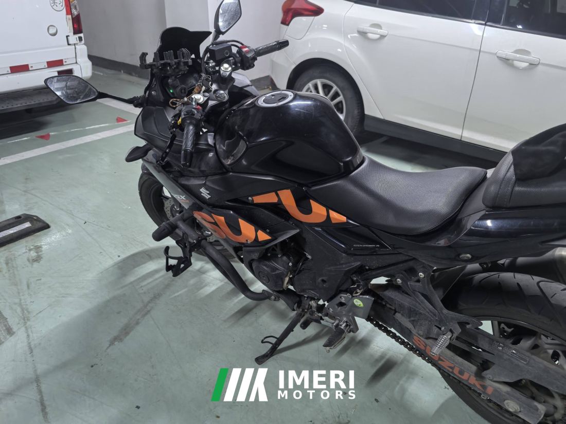 Haojue Suzuki GSX250R - motorcycle from China