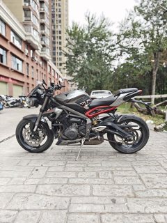 Triumph Street Triple 765 - ფოტო 3