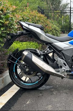 Haojue Suzuki GSX250R - ფოტო 8