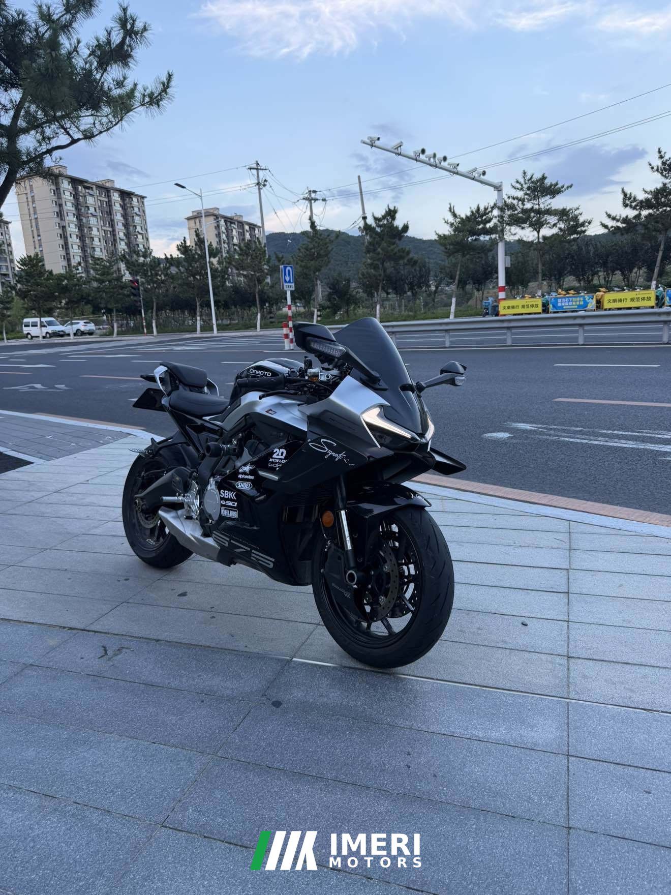 2024 CFMOTO 675SR-R