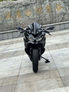 Kawasaki ZX-4R 400 cc - ფოტო 4