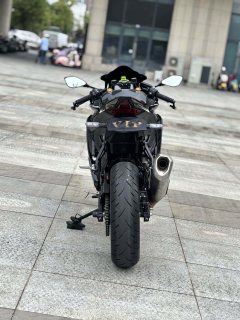 Kawasaki ZX-4R 400 cc - ფოტო 6