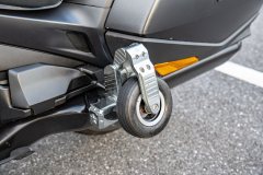 Honda Gold Wing GL1800 - photo 11