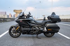 Honda Gold Wing GL1800 - photo 2