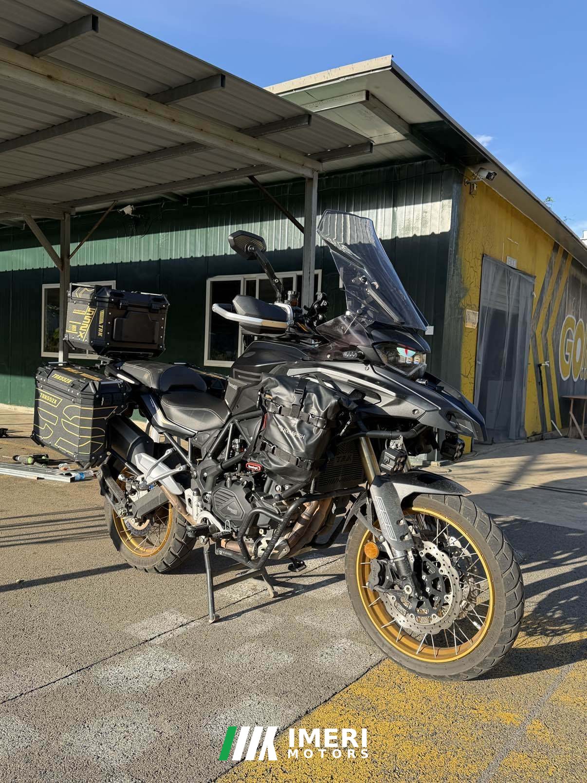2025 Benelli TRK552 550 cc