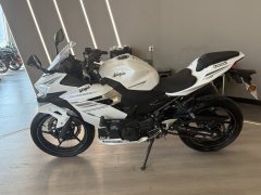 Kawasaki Ninja 400 - photo 4