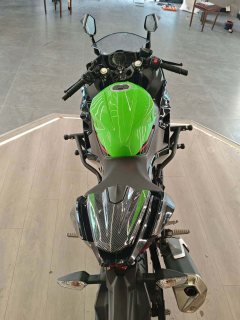 Kawasaki Ninja 400 - ფოტო 2