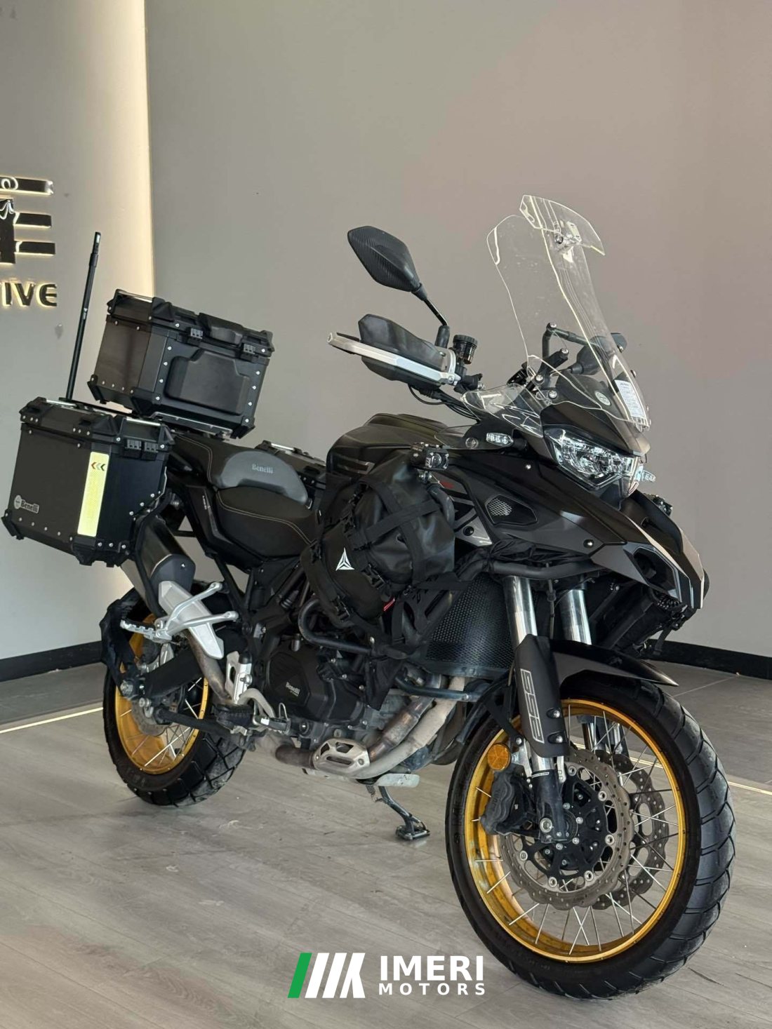 Benelli TRK552 550 cc - motorcycle from China