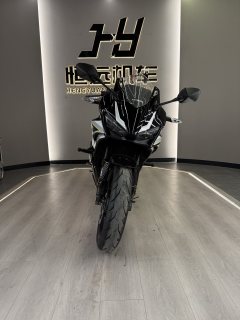 Honda CBR400R - ფოტო 2