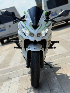 Kawasaki Ninja 400 - ფოტო 2