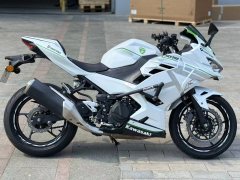 Kawasaki Ninja 400 - ფოტო 4