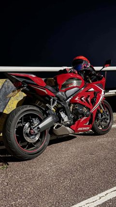 Honda CBR650R - photo 7