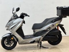 QJMOTOR Hong 250 - ფოტო 6