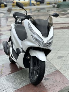 Honda PCX 150 Hybrid - фото 2