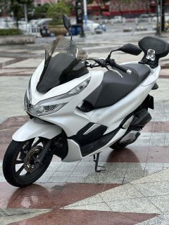 Honda PCX 150 Hybrid - фото 3
