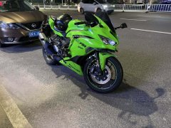 Kawasaki ZX-4R 400 cc - photo 2