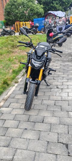 BMW G 310 R - photo 2