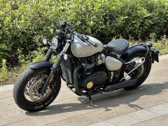 Triumph Bonneville Bobber 1200 cc - ფოტო 1