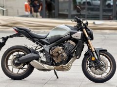 Honda CB650R - photo 2