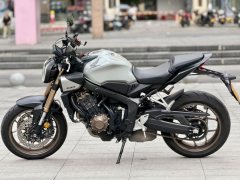 Honda CB650R - photo 6
