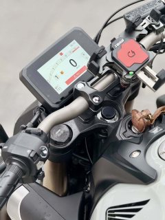 Honda CB650R - photo 7