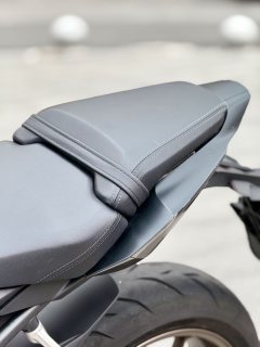 Honda CB650R - photo 9