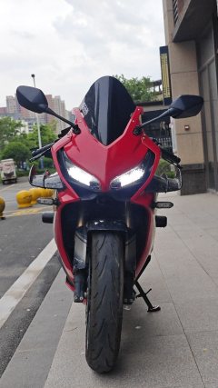 Honda CBR650R - ფოტო 3