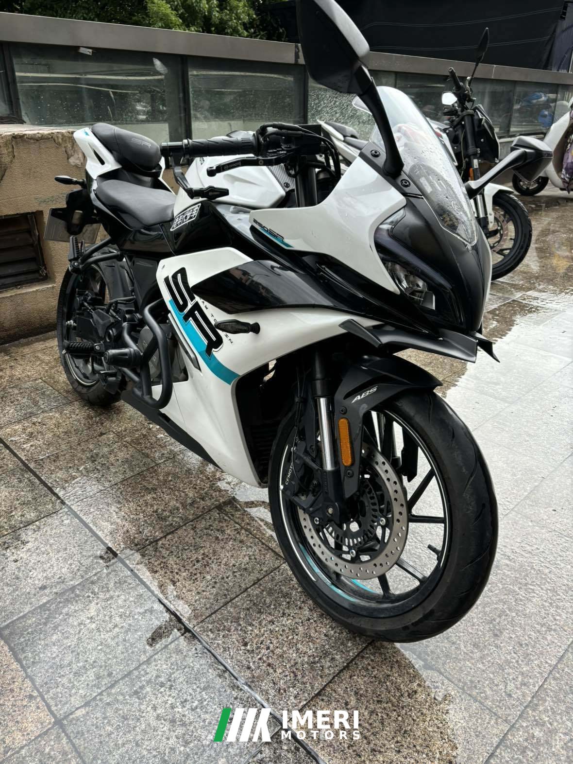 2023 CFMOTO 250SR