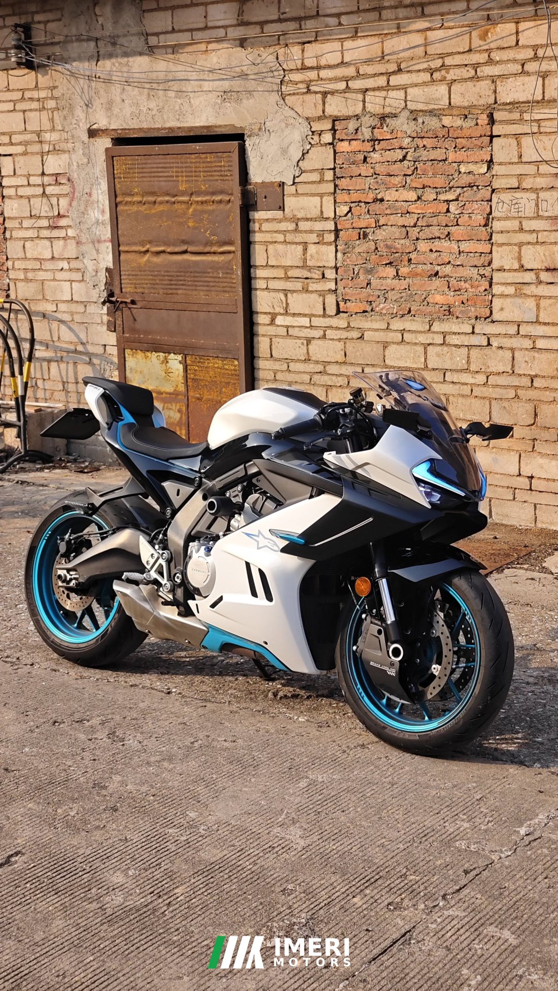 CFMOTO 675SR-R - motorcycle from China