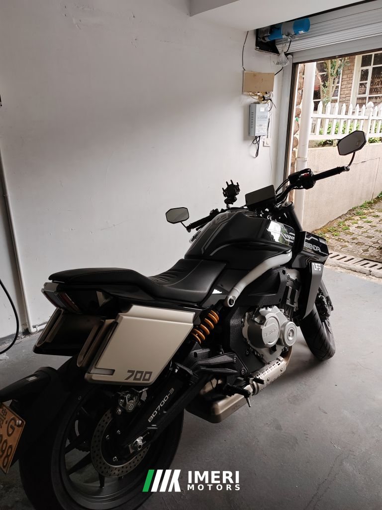 2022 Benda LFS700