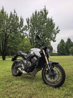 Honda CB650R - photo 1