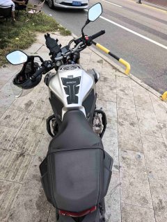 Honda CB650R - photo 6