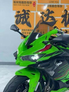 Kawasaki ZX-4R 400 cc - photo 3