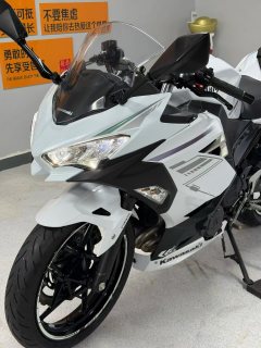 Kawasaki Ninja 400 - ფოტო 6